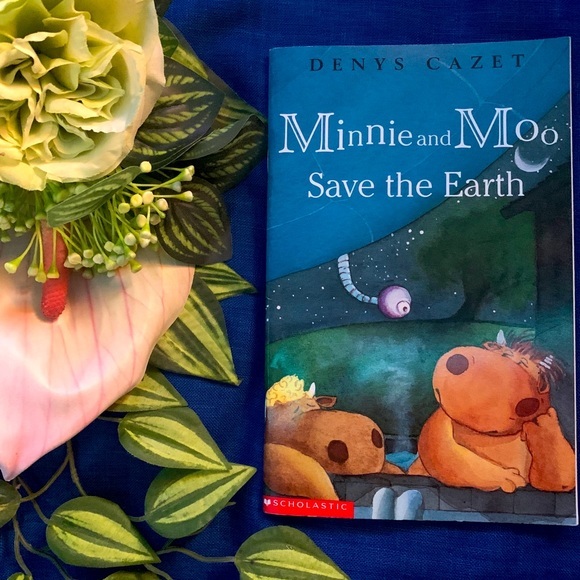 Minnie and Moo Save the Earth. - Picture 1 of 2